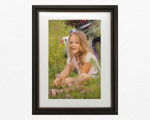 Foto okvir 30x40cm, zidni + izrada fotografije u cijeni